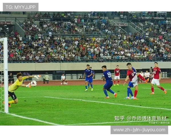 足球赛事中的商业化运作与经济效益