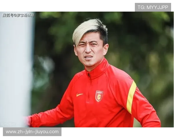 中超第5轮惊现争议瞬间丁海峰飞踹动作引热议安全成焦点